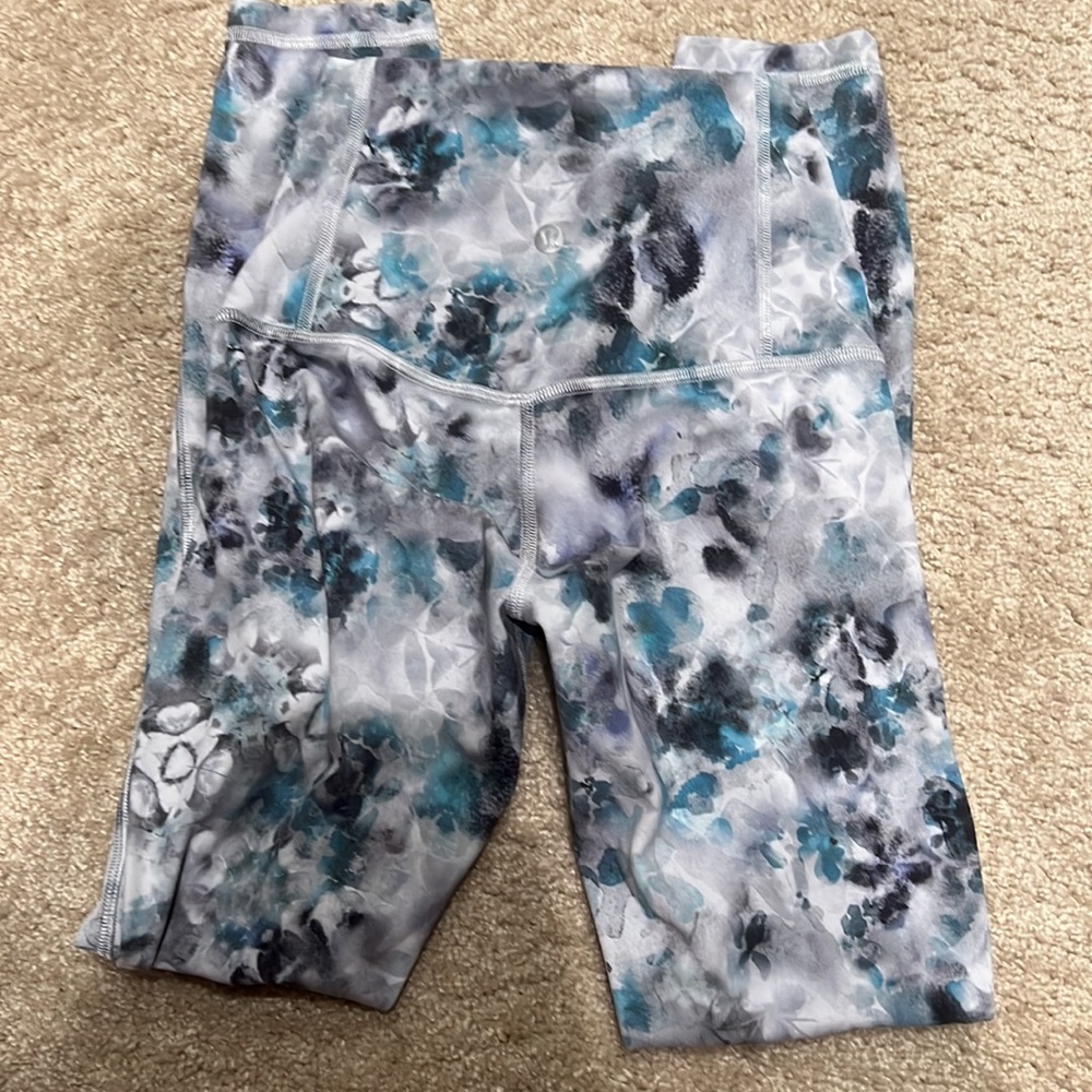 Lululemon size 0 leggings